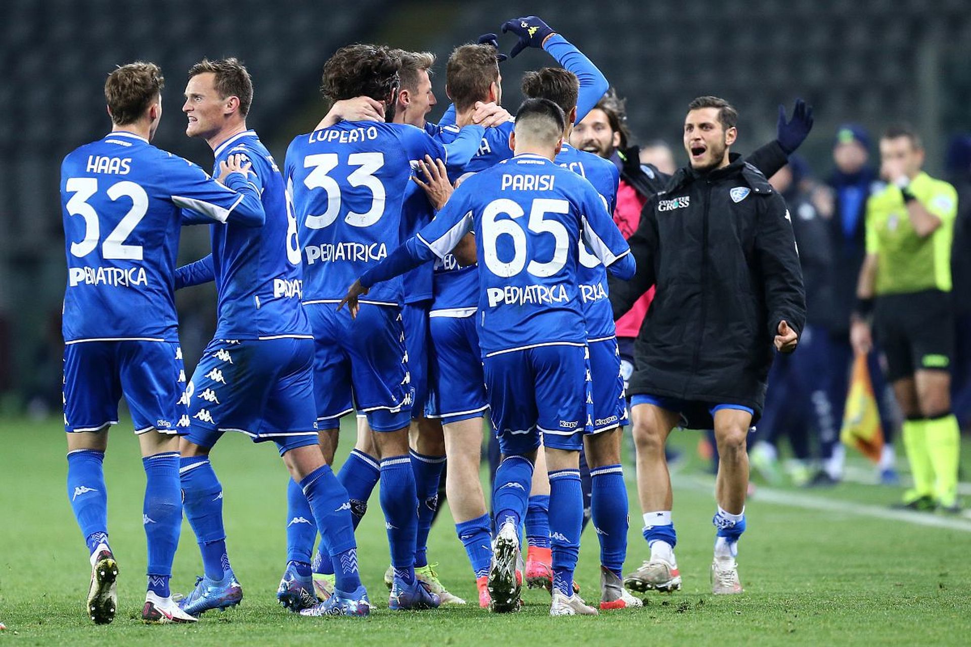 对于足球界 对于足球界